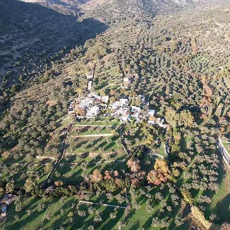 Monitsia Traditional House * Khalkíon