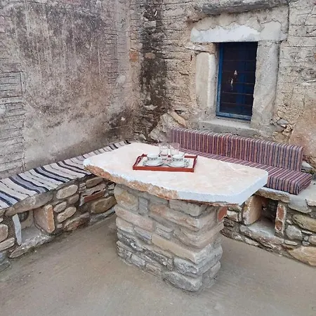 Vakantiehuis Monitsia Traditional House *