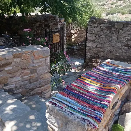 Vakantiehuis Monitsia Traditional House *