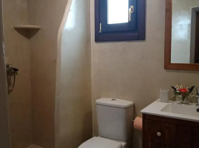 Monitsia Traditional House * Khalkíon