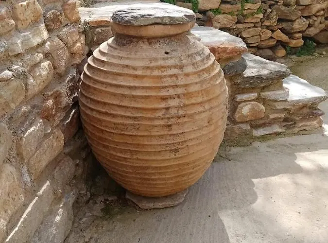 Monitsia Traditional House *