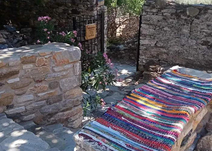 Dom wakacyjny Monitsia Traditional House *